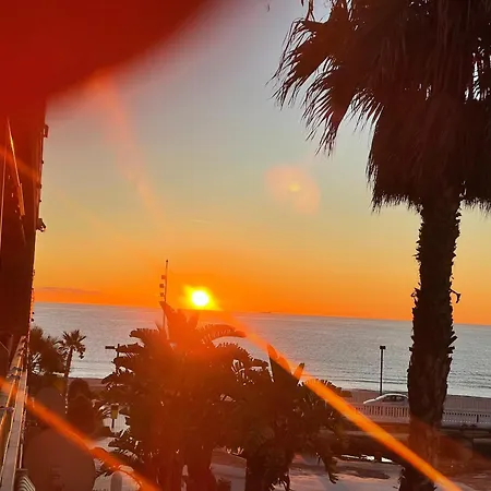 Con Vistas Al Mar Apartamento *